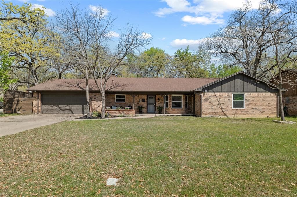7301 Martha Ln