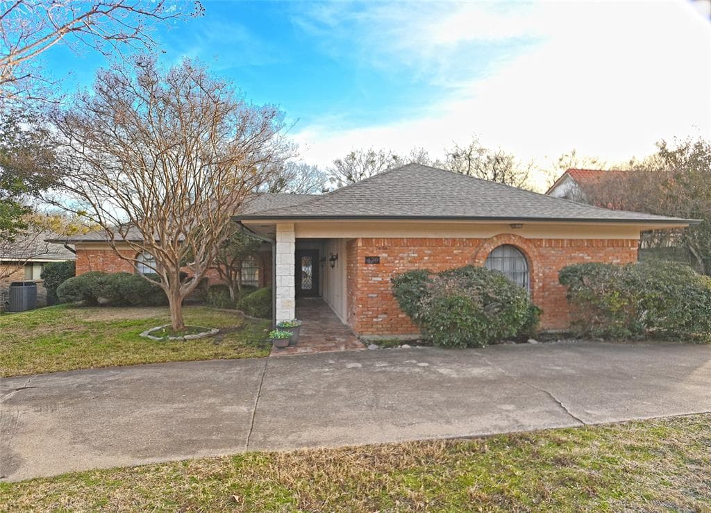 420 Washington Dr