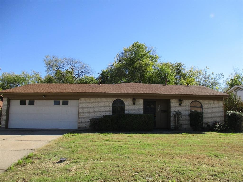 5661 Comer Dr