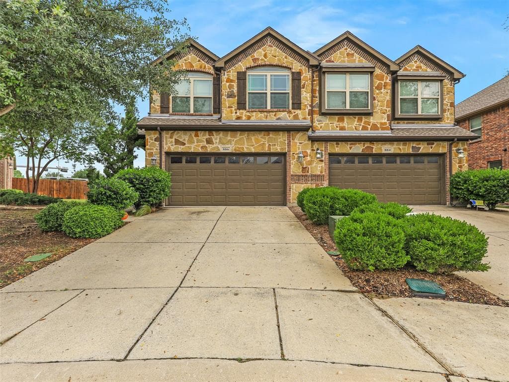886 Merino Dr