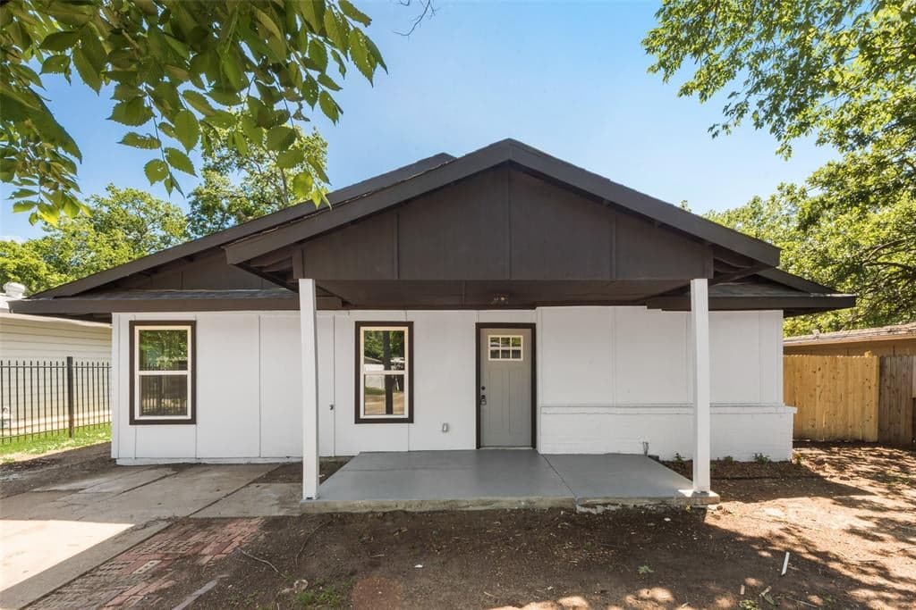 1005 Osborne Ln