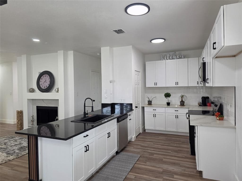 1941 Juniper Dr