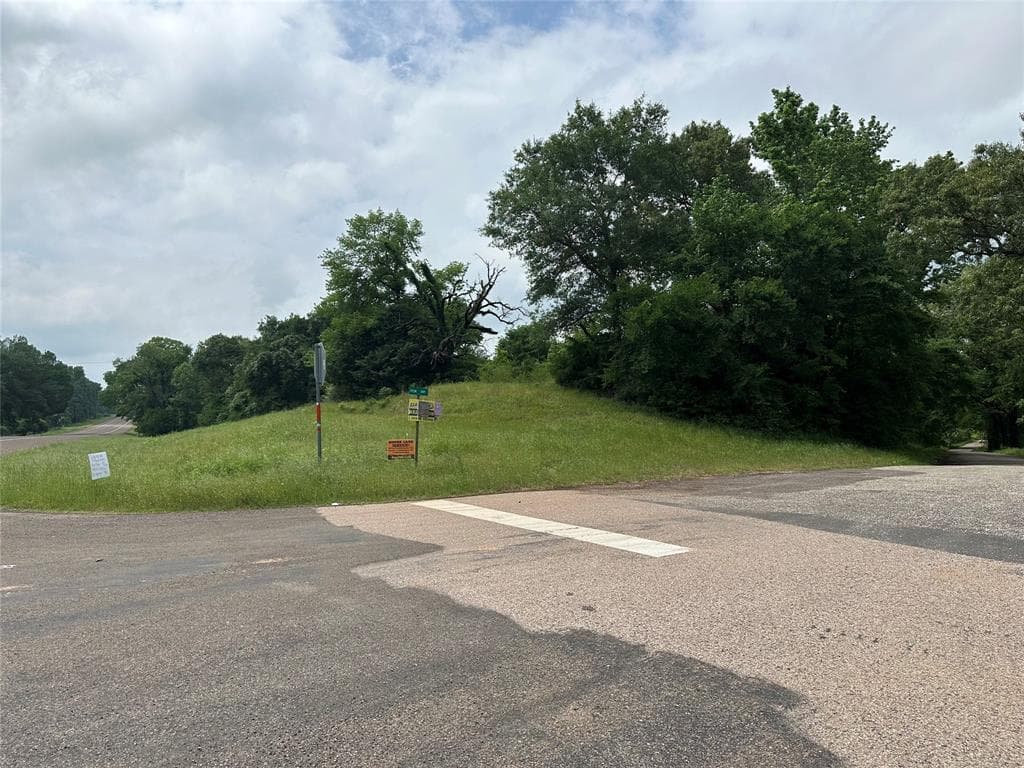 1623 Us Highway 84