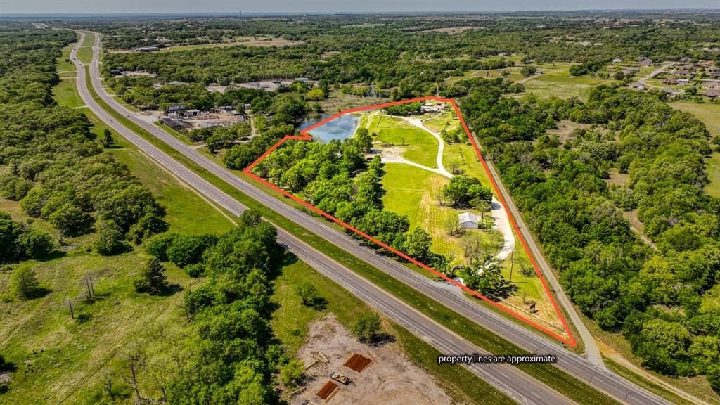 3220 Mineral Wells Hwy