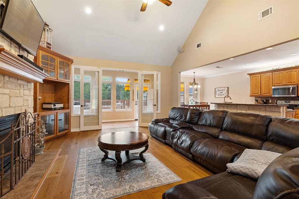 Gallery image 3