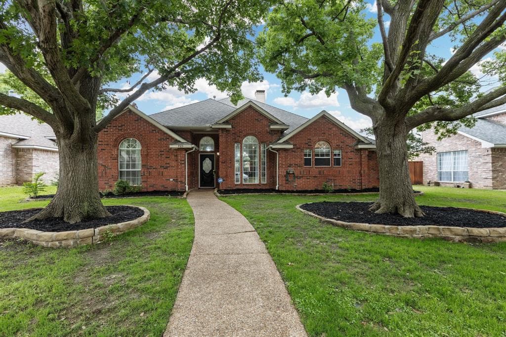 923 Sycamore Creek Rd