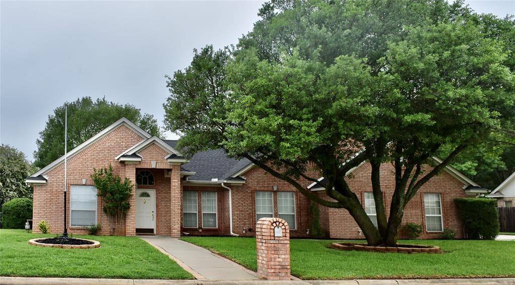 1111 Nortman Dr