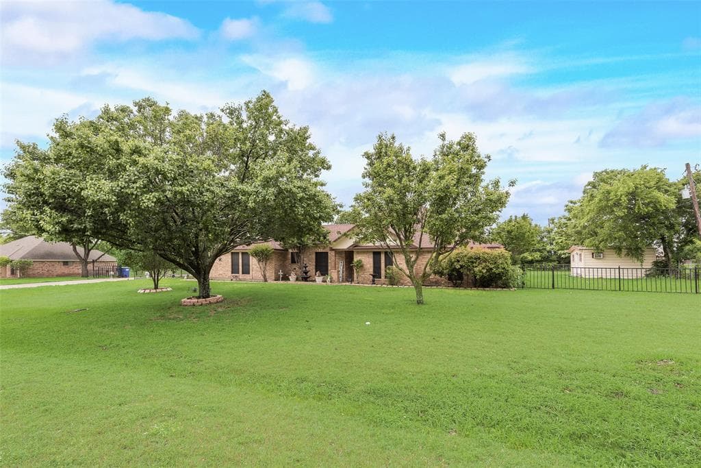 13962 Rainbow Dr