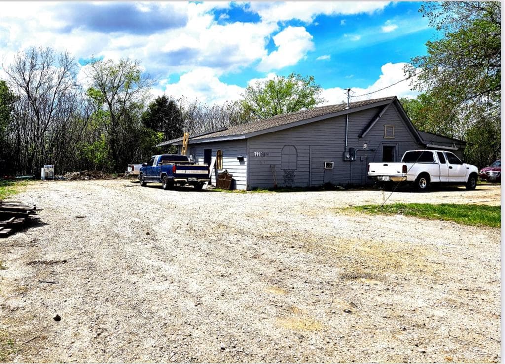 7114 Zuefeldt Dr
