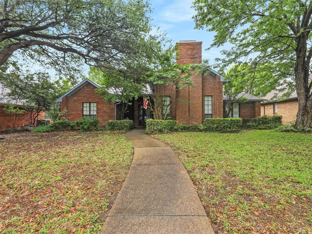 922 Sycamore Creek Rd