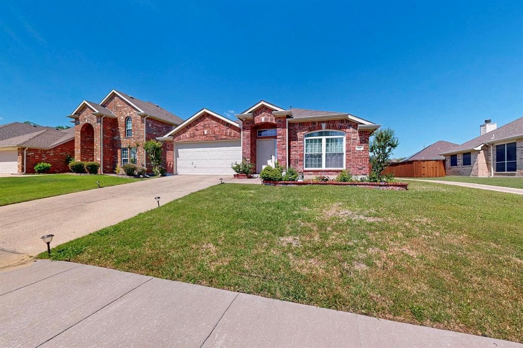 911 Fountain Dr