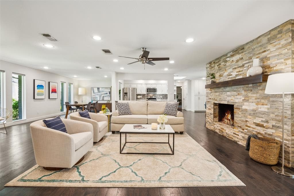 3121 Ponder Dr