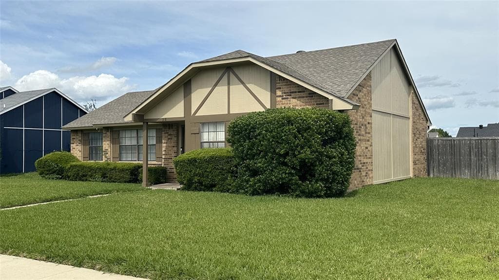 918 Maydelle Ln