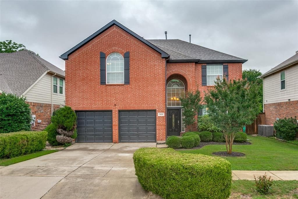 929 Green Pond Dr