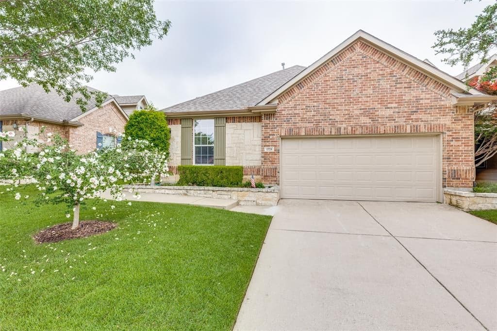1728 Sandpiper Ln