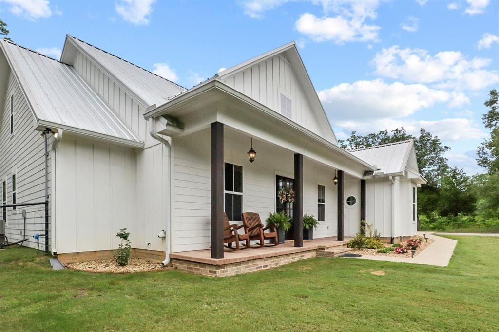 22302 County Road 422