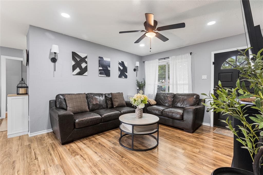 417 Birchwood Cir