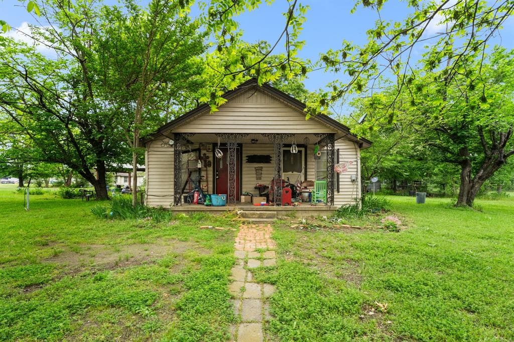 485 N Maple St