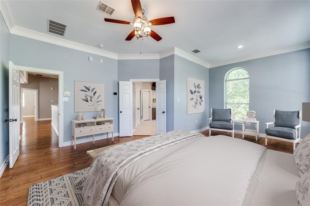Gallery image 4