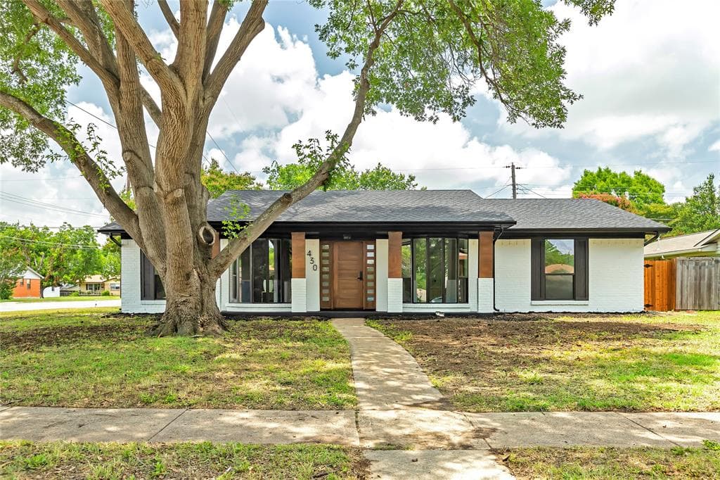 430 Cambridge Dr