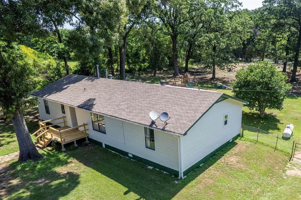 103 Irvin Ln
