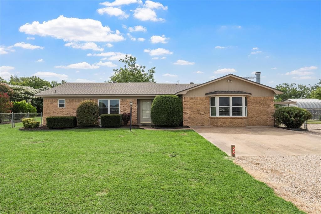 802 S Old Temple Rd