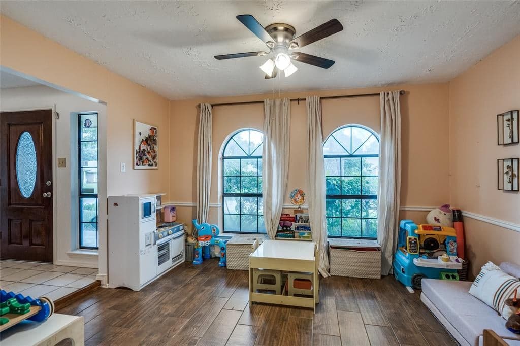 Gallery image 4