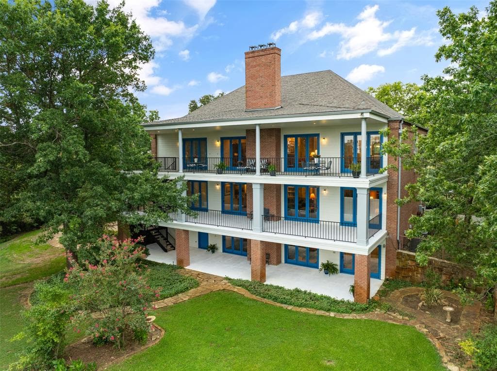 369 Panorama Cir