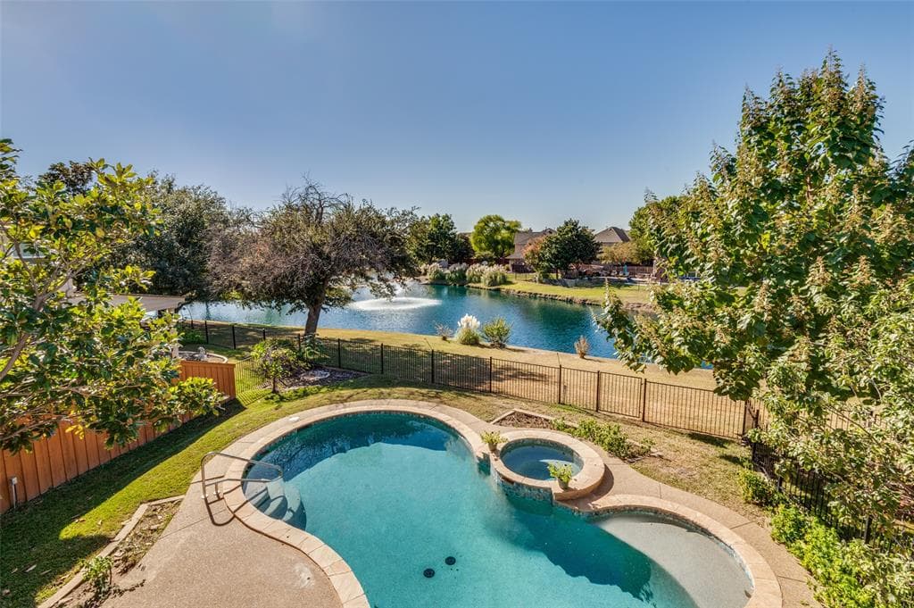1544 Spring Lake Dr