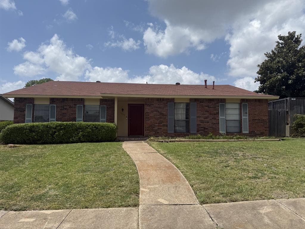 3425 Knoll Point Dr