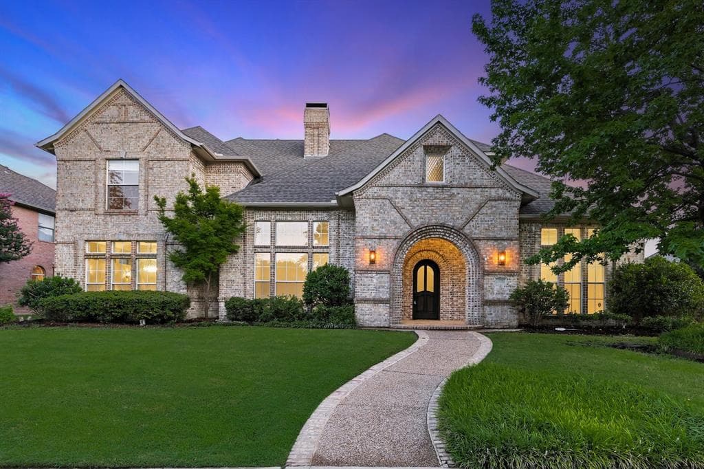 3220 Langley Dr