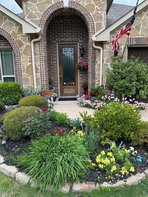 4305 Cobblestone Cir