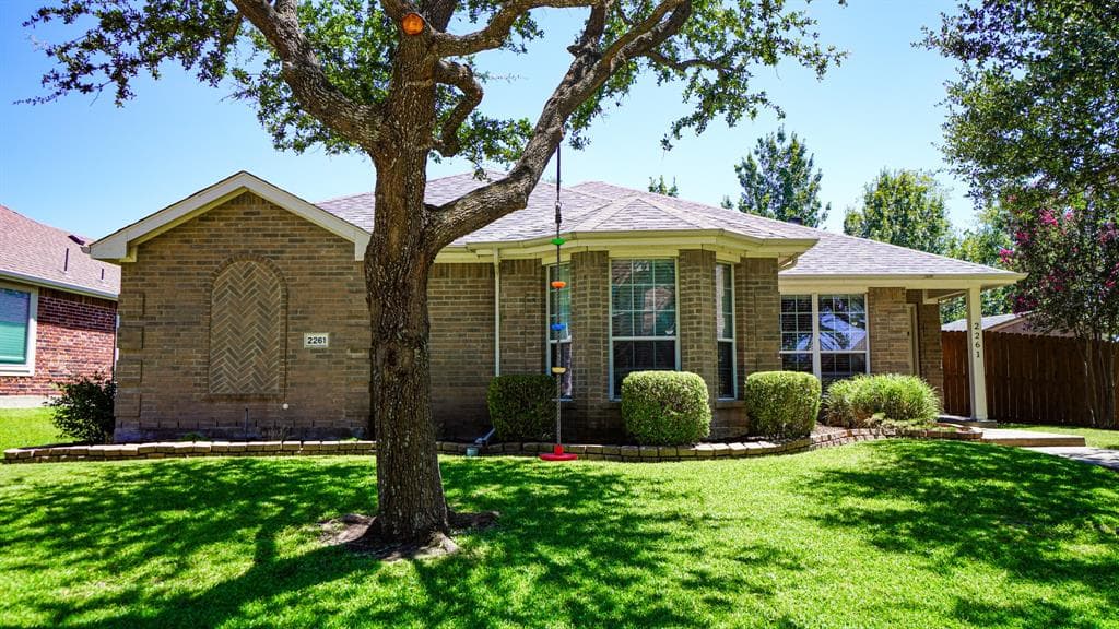 2261 Teagle Dr