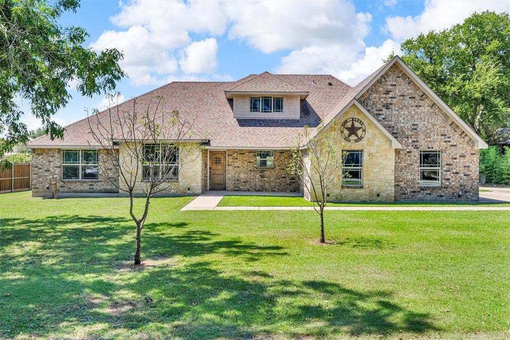 309 Highland Ave
