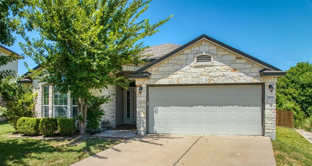 6505 Vista View Dr