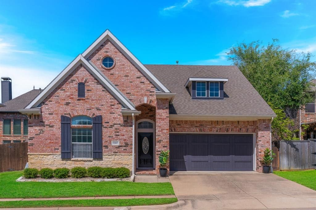2207 Eagles Nest Dr