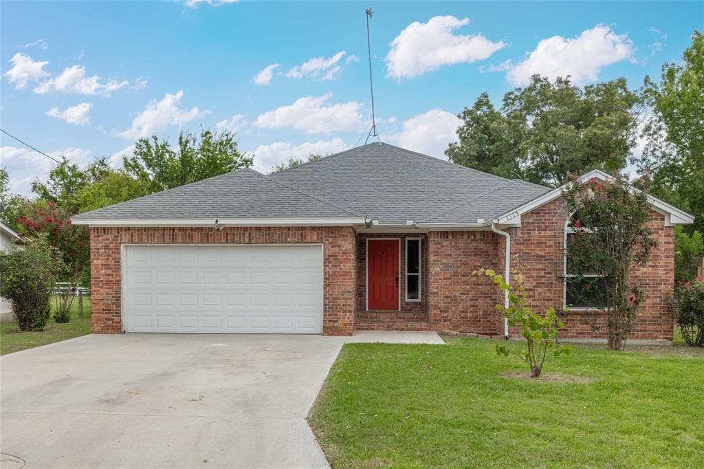 1325 Eastwind Dr