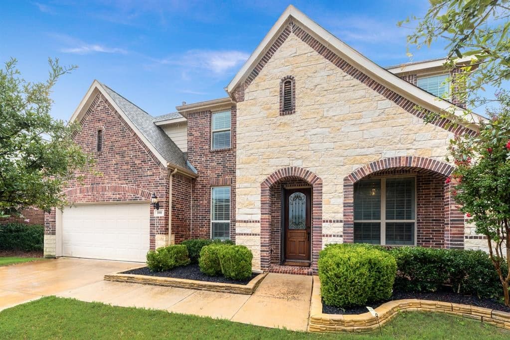 100 Magnolia Ln