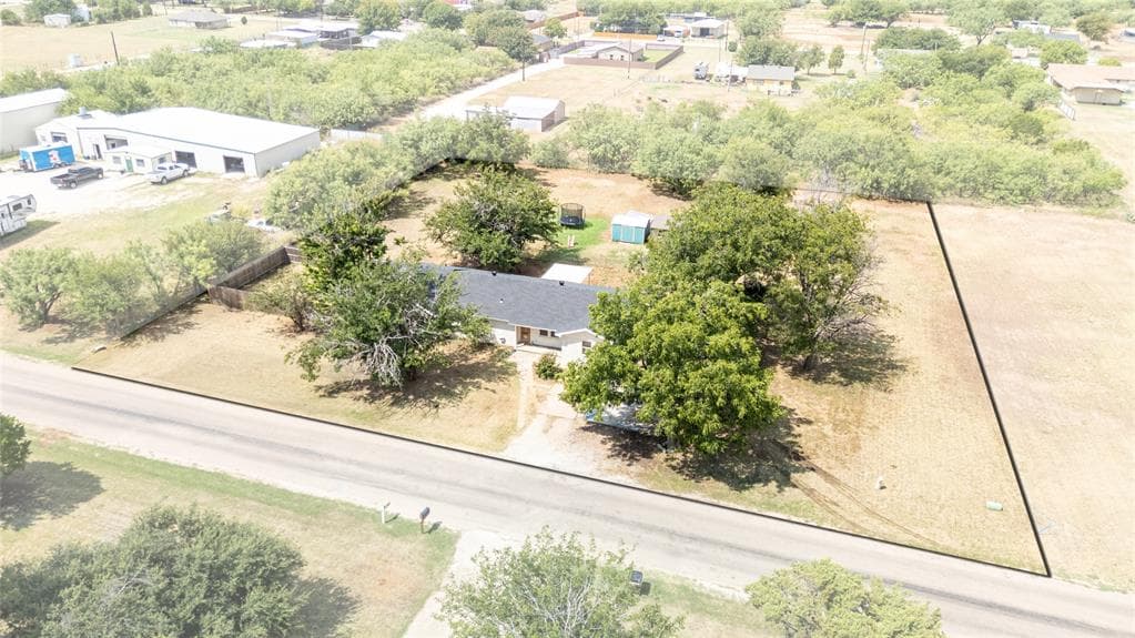 1089 Larned Ln