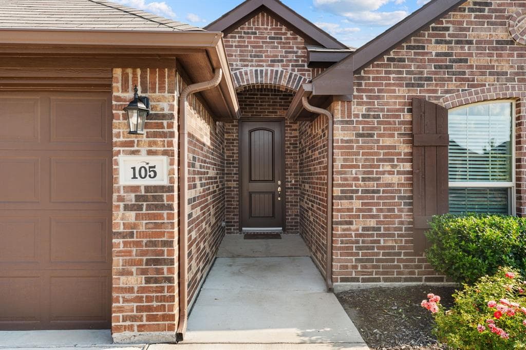 105 Vickie Dr