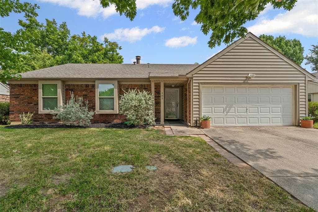 105 Clove Ln
