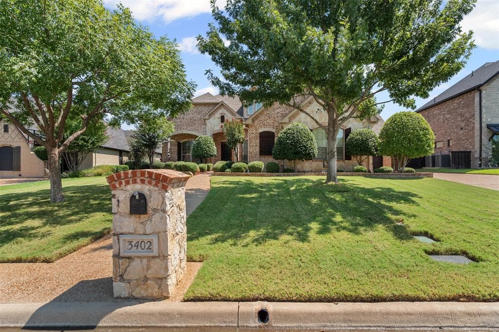 3402 Lake Creek Trl