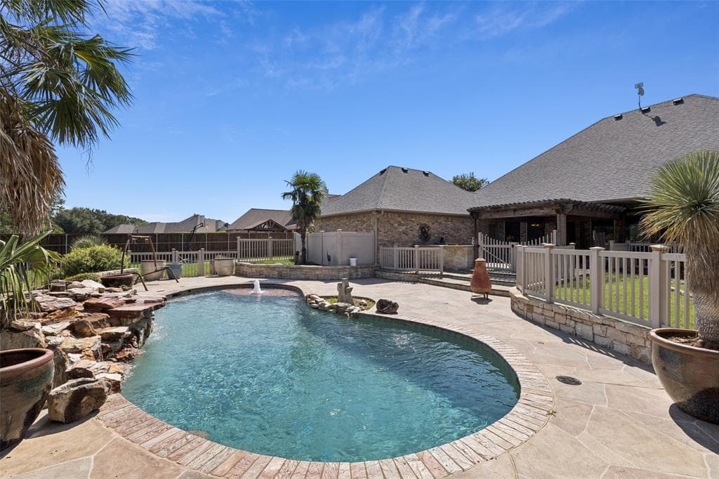 1936 Willow Bend Dr