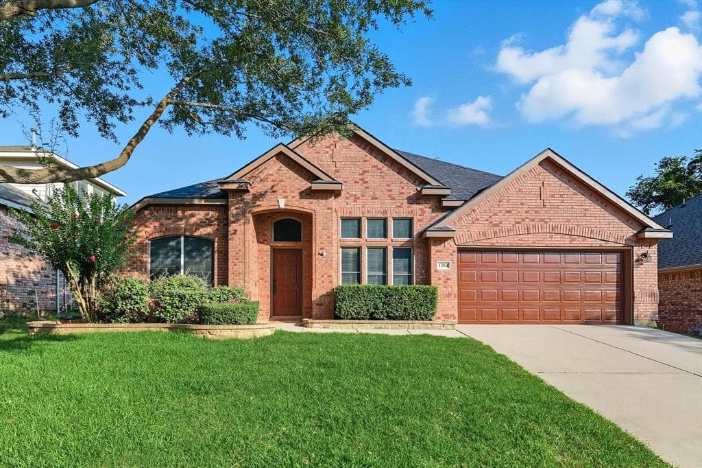 1304 Maple Terrace Dr