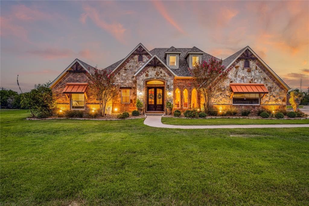 299 S Ridgeoak Ct
