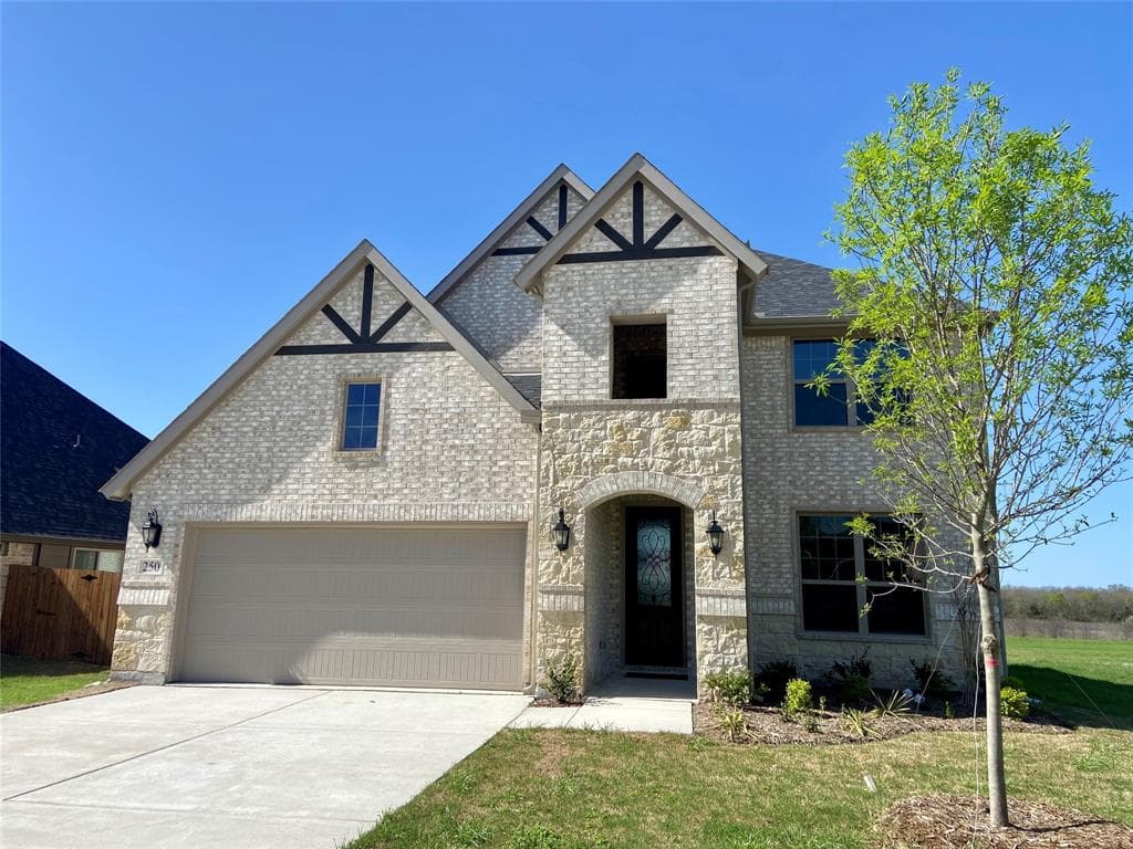 250 Devonshire Dr