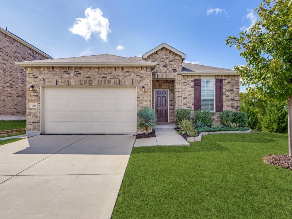 3325 Biggs Ave