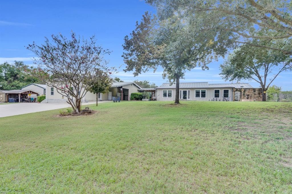 490 James Rd