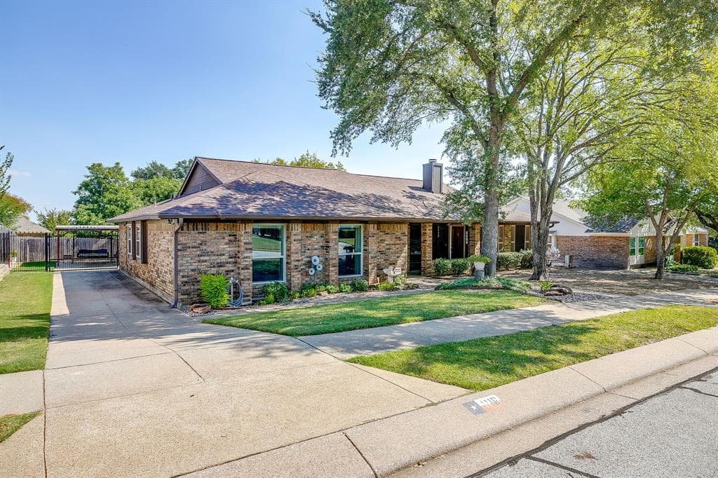 1116 Highpoint Rd