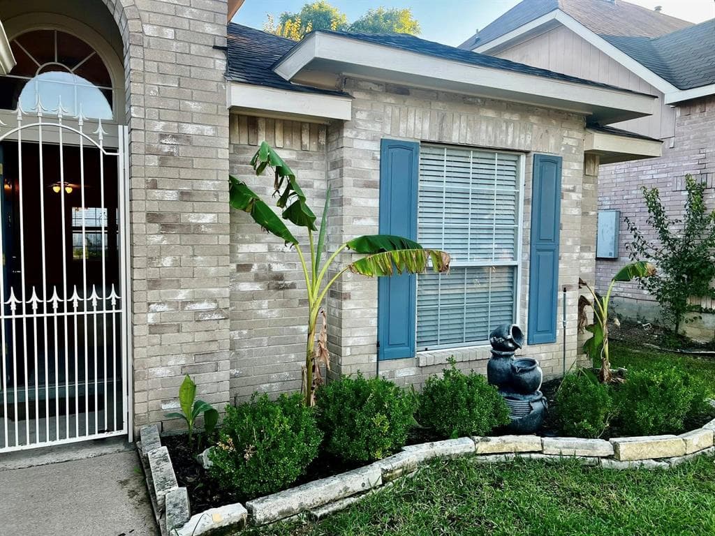 1410 Springview Dr